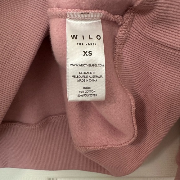 2 Piece Set WILO THE LABEL Pink Crewneck Sweatshirt with Bow Detail And Shorts - Picture 5 of 9